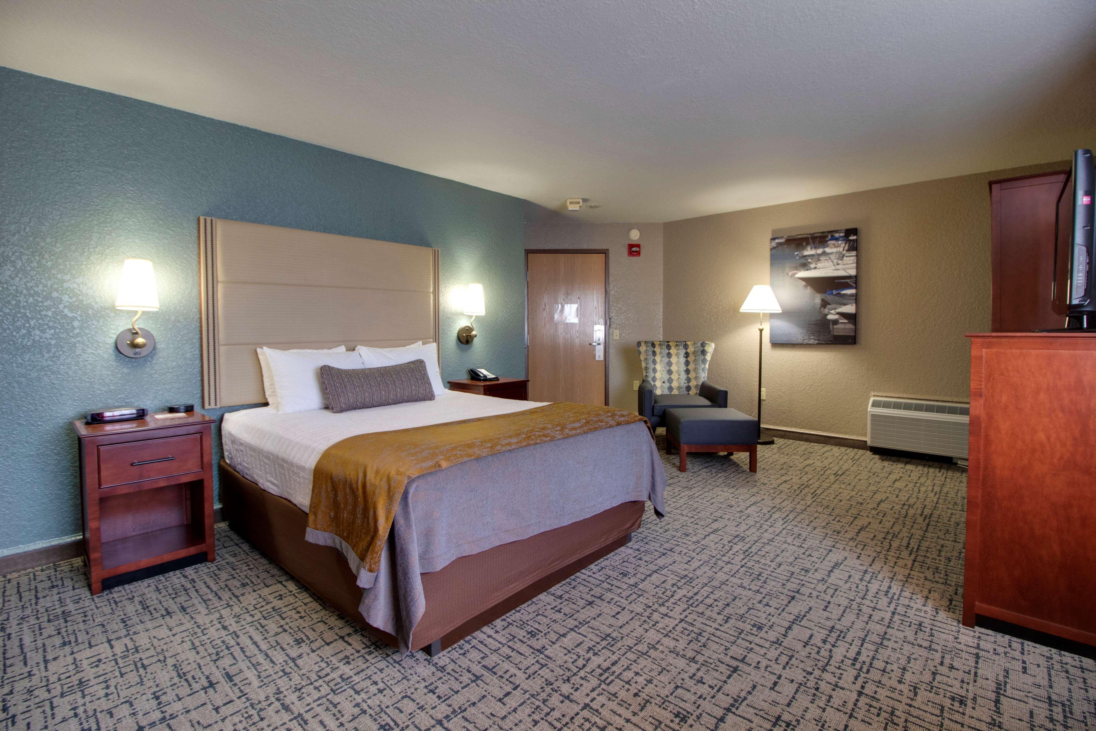 Best Western Harbour Pointe Lakefront Saint Ignace Bagian luar foto