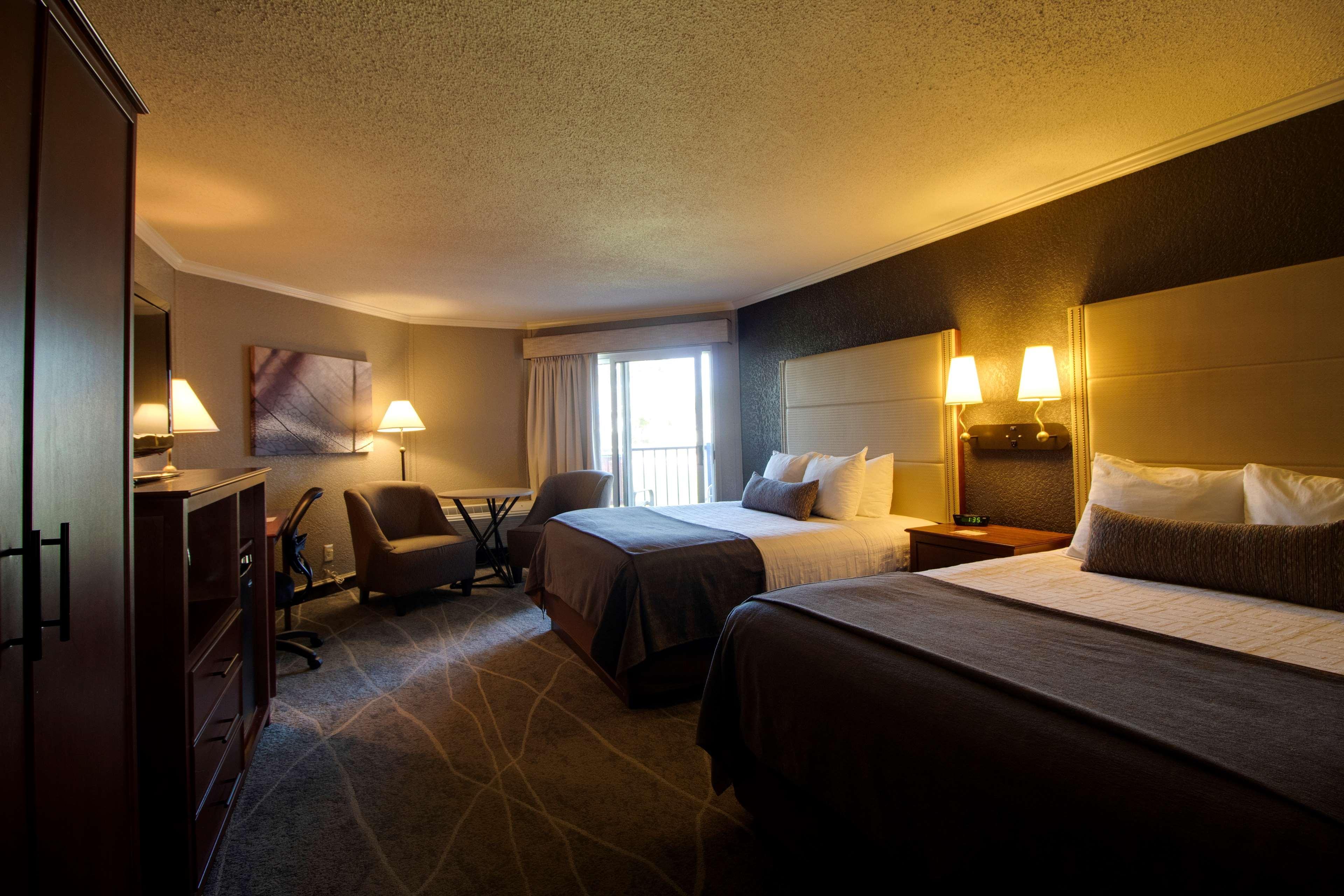 Best Western Harbour Pointe Lakefront Saint Ignace Bagian luar foto