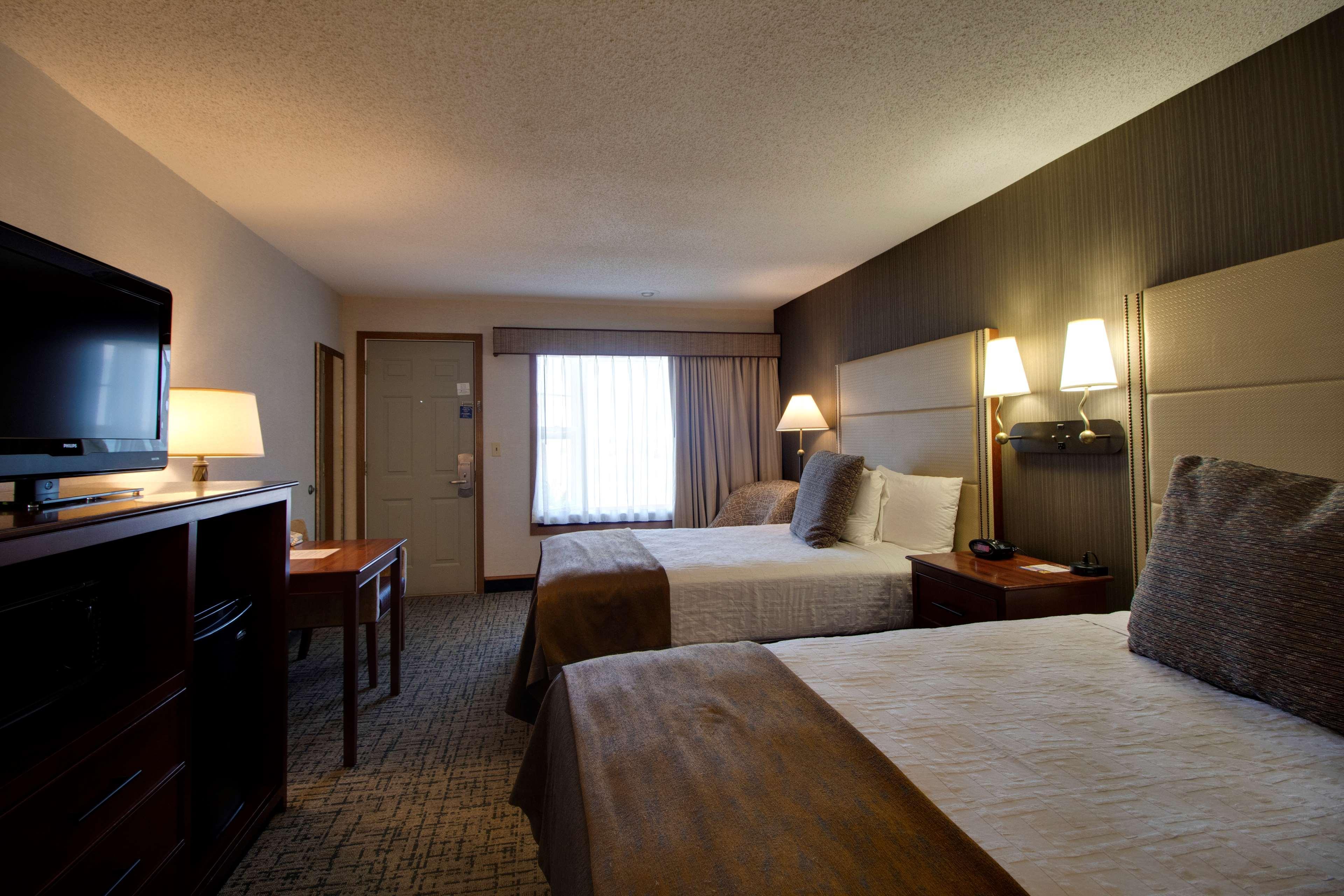 Best Western Harbour Pointe Lakefront Saint Ignace Bagian luar foto