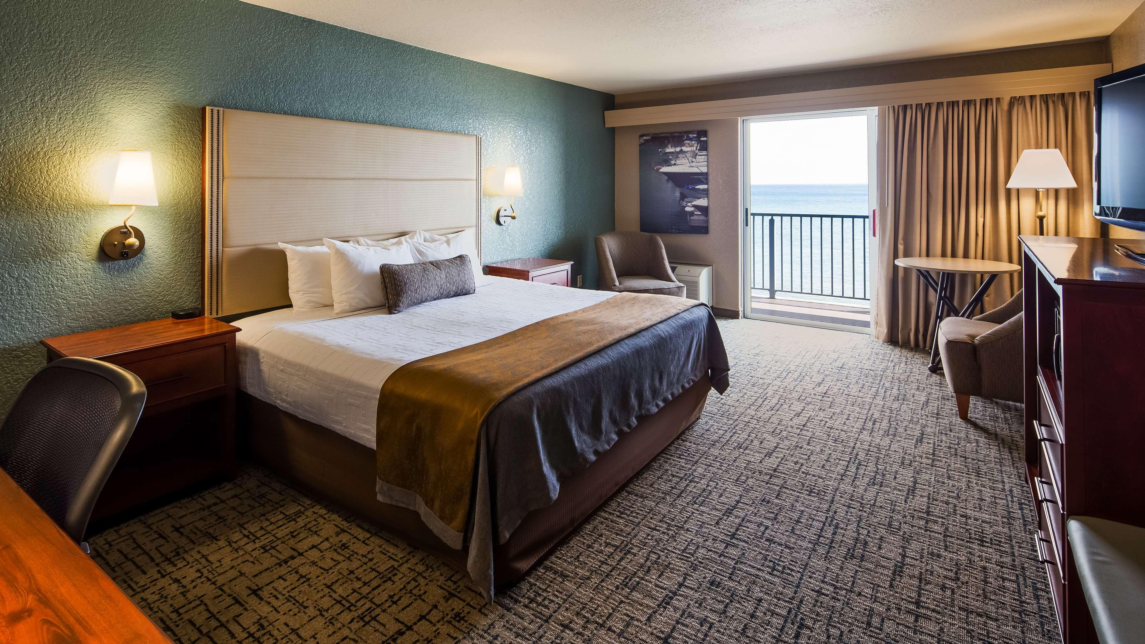 Best Western Harbour Pointe Lakefront Saint Ignace Bagian luar foto