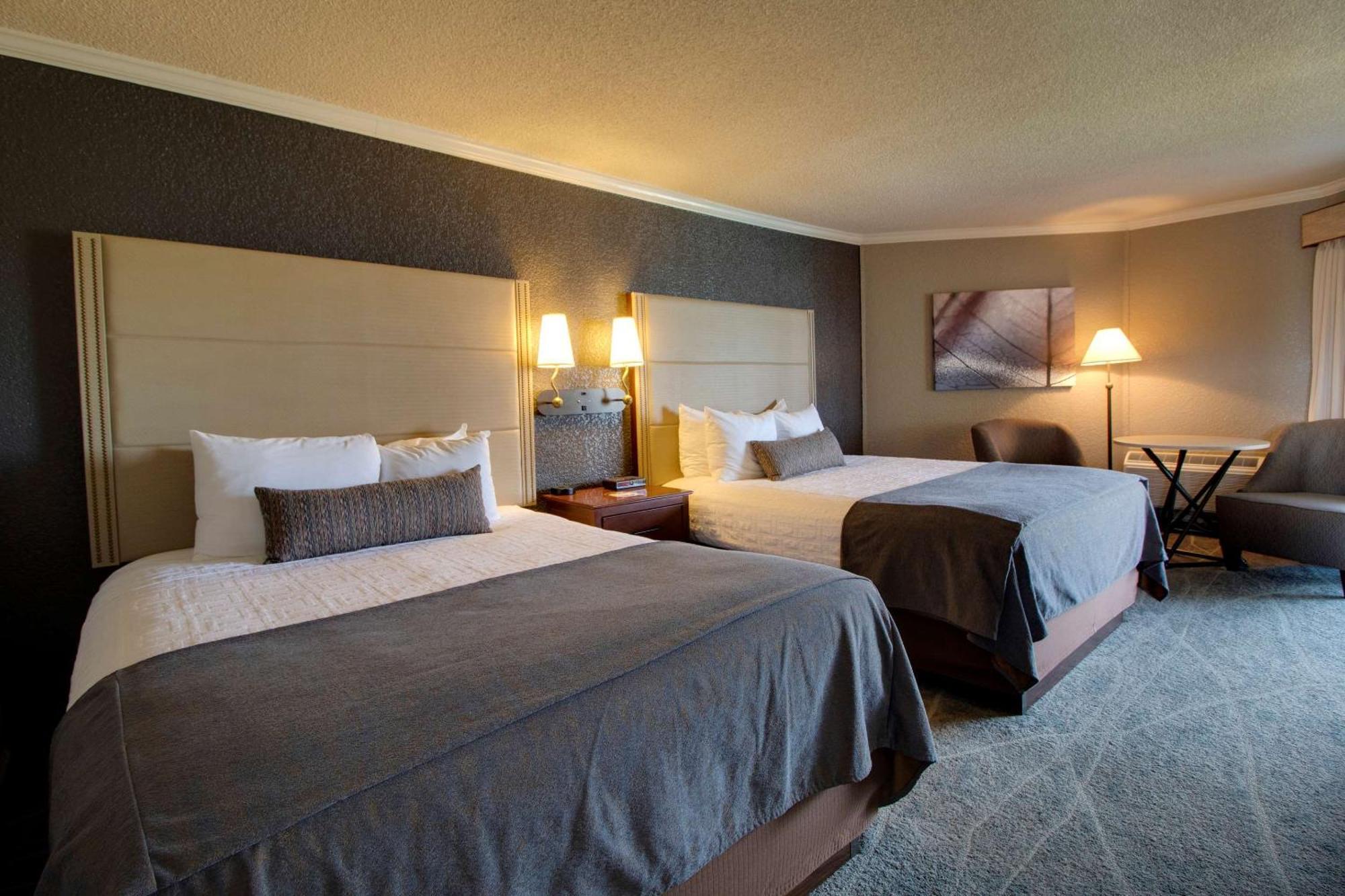 Best Western Harbour Pointe Lakefront Saint Ignace Bagian luar foto